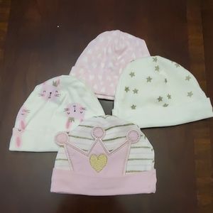 Set of 4 baby hats
